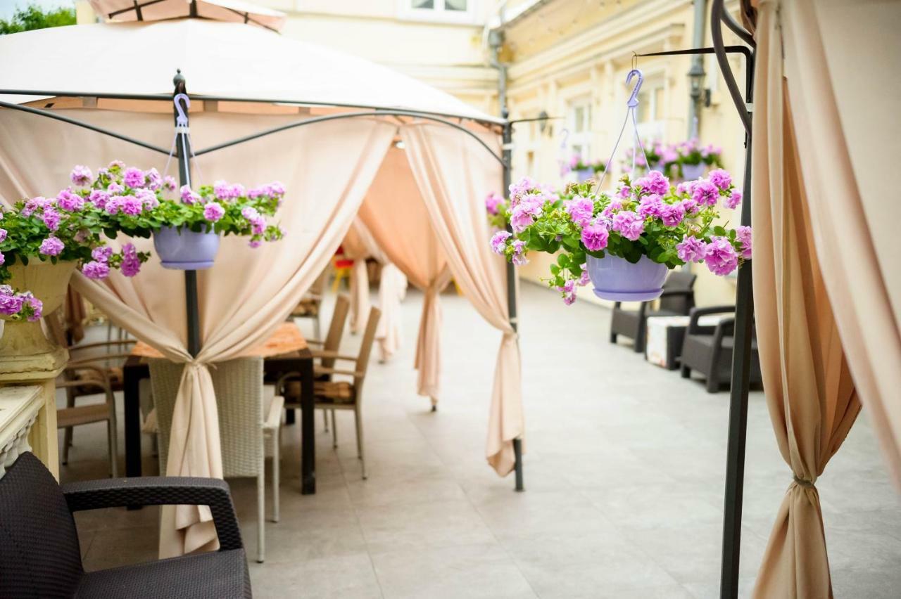 Hotel Dwor Sójki 외부 사진