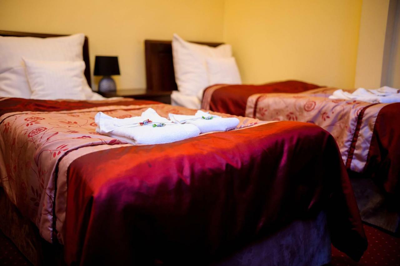 Hotel Dwor Sójki 외부 사진